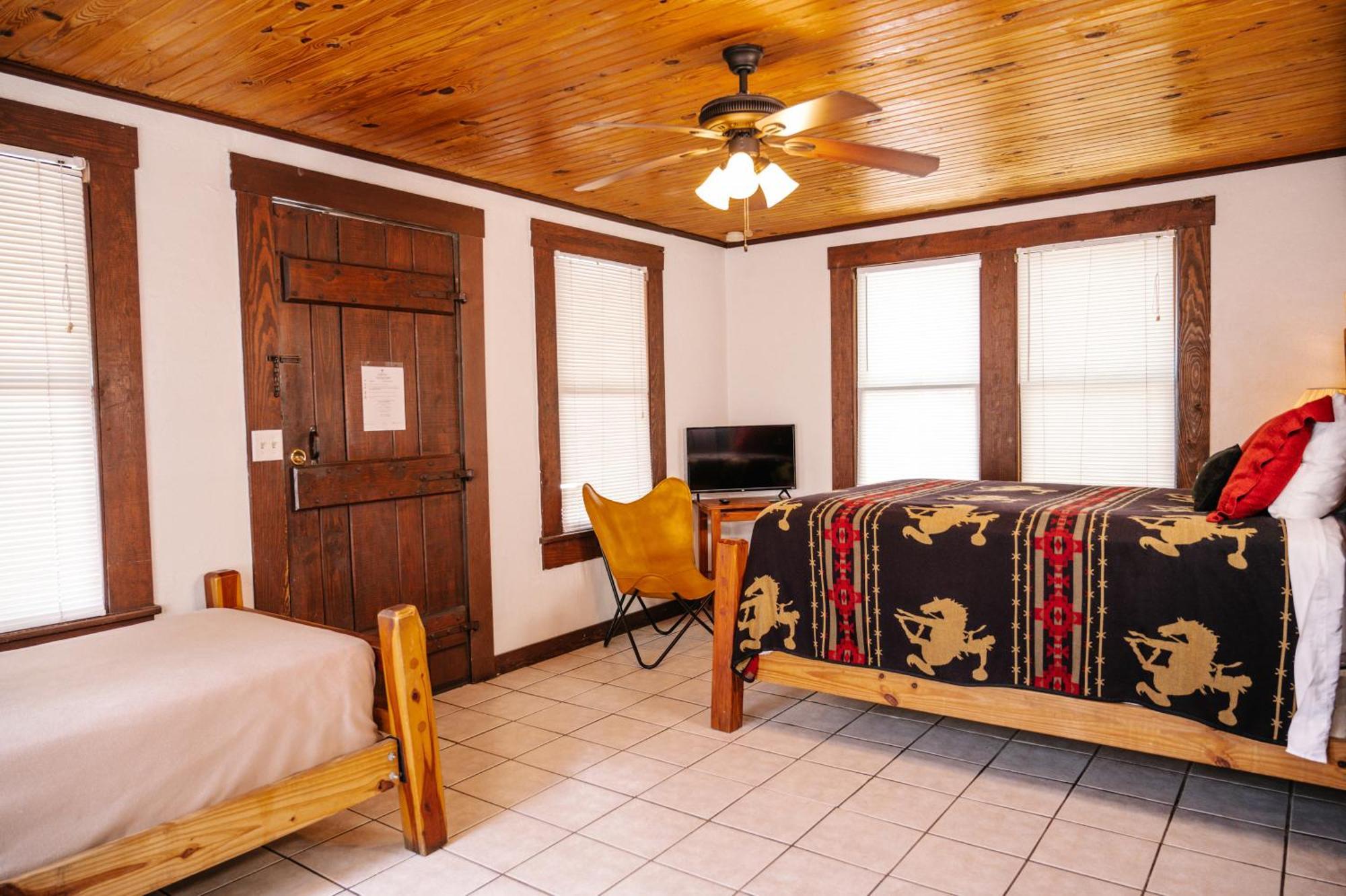 The Vaquero Motel Bandera Room photo