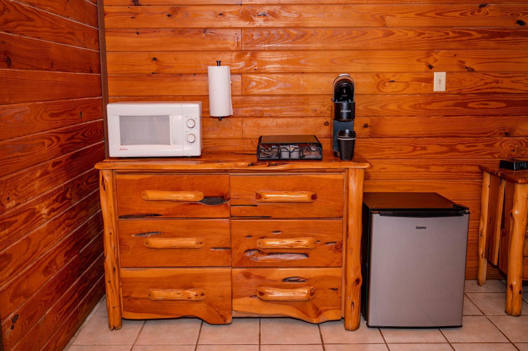 The Vaquero Motel Bandera Room photo
